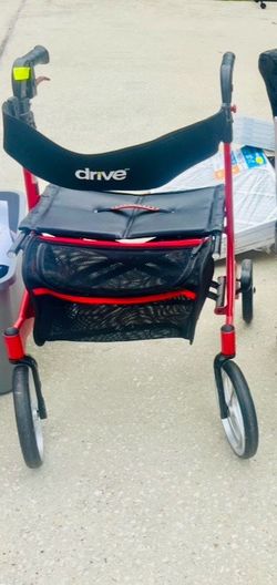 Drive Medical Rollator Walker w/ Seat & Storage – Excellent Condition