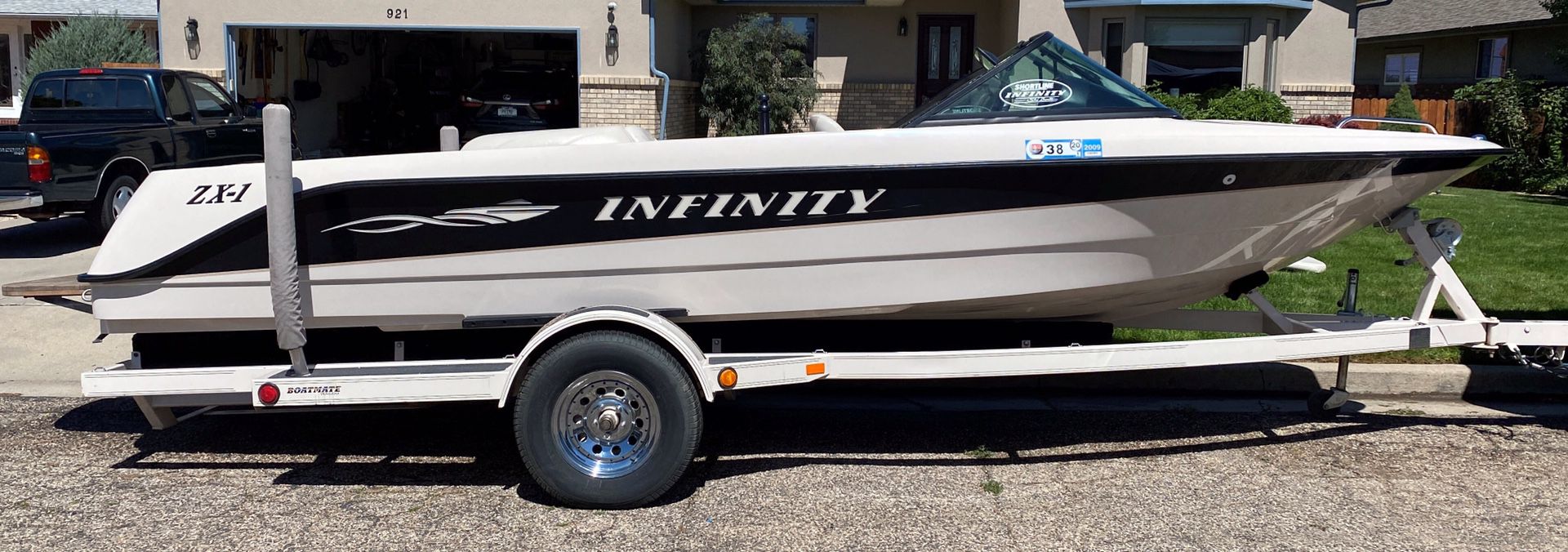 Infinity ZX-1 Ski boat
