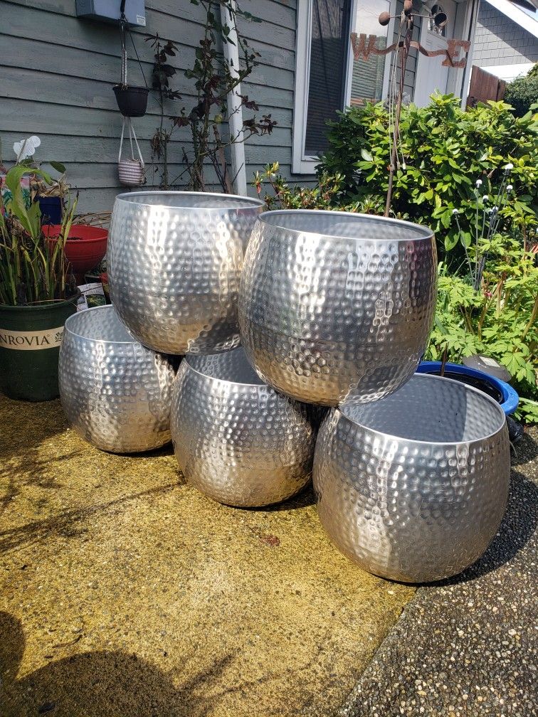 $49 Each Beautiful Silver Pot 15x15