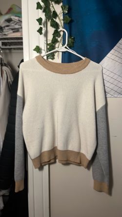 medium,sweater
