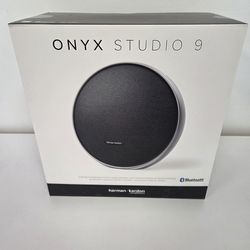 Onyx Studio 9