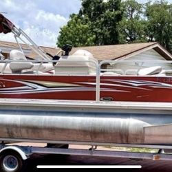 Pontoon 18’ New Motor