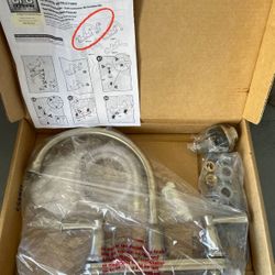 New Stainless Moen Kitchen Faucet w/Sprayer