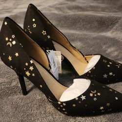 Women's Heels- Black With Gold Stars/moons 