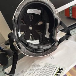 Banwood Helmet - Basically New - I Have 2 Comes With Dust Bag Each! - 25 Each Or Two For 40