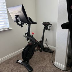 Peloton Bike