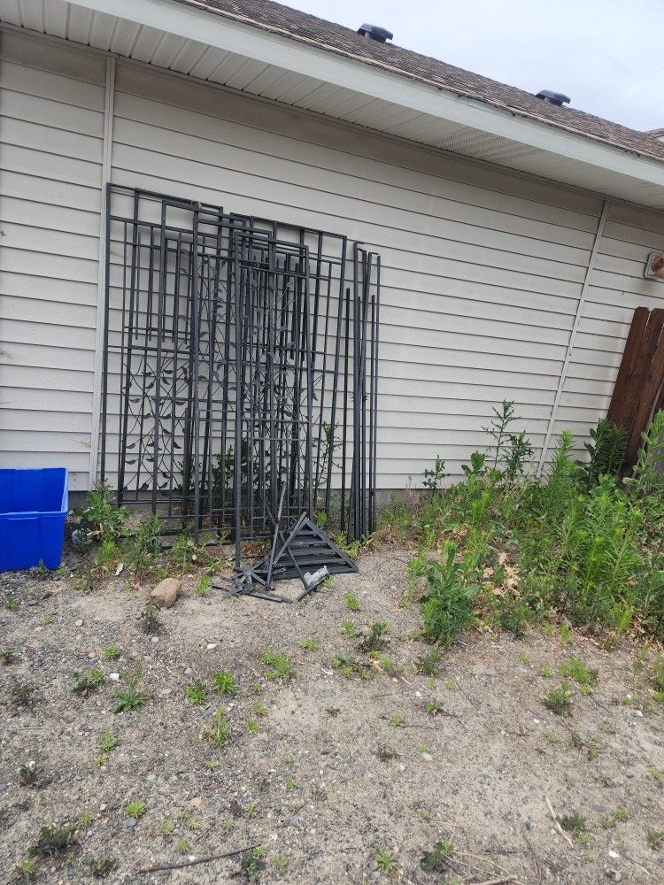 Decorative Garden Partition