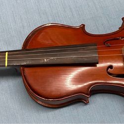 Palatino Violin