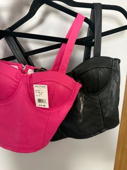 Women’s crop tops size small