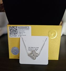 💎 GRA Certified Moissanite Cluster Pendant Bracelet – Sterling Silver Sparkle 💎