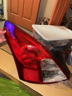 2012-2019 Nissan versa Sv Brake Light Brand New!