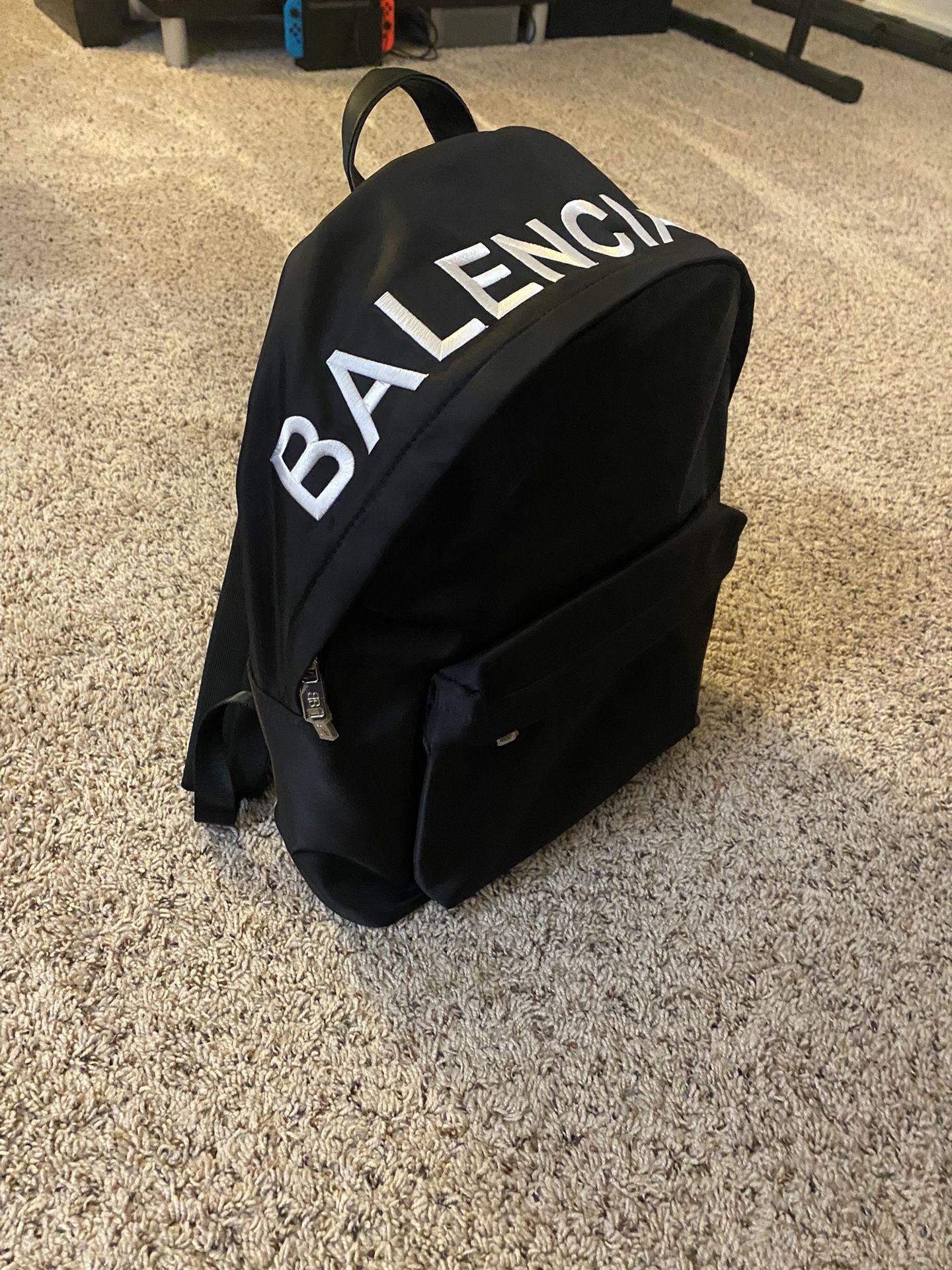 Black Balenciaga “wheel”