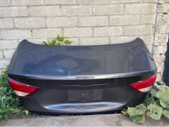 Chrysler 200 Trunk Lid