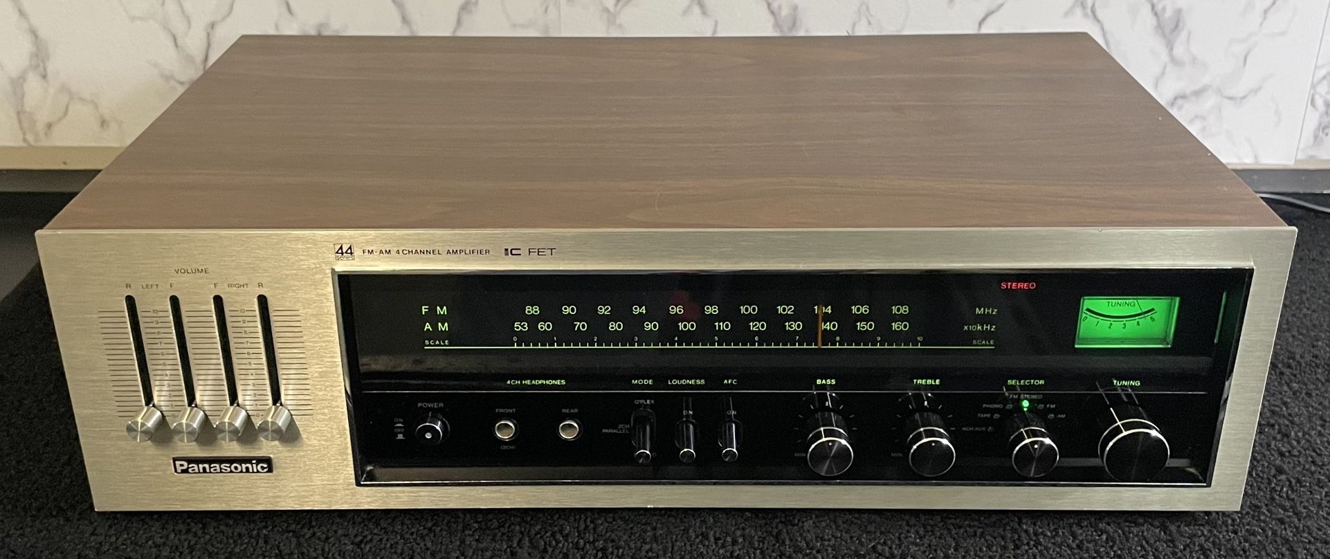 Vintage Panasonic RE-7880 FM-AM 4 Channel Amplifier