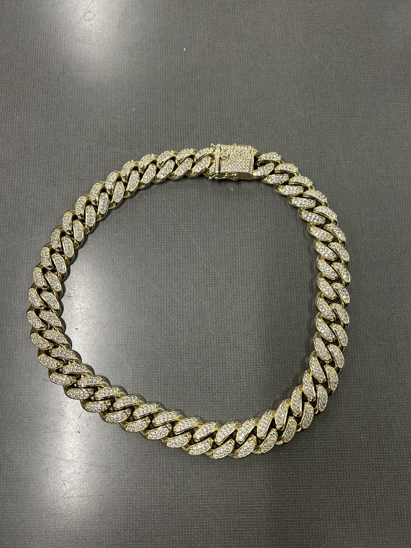 Gold chain 
