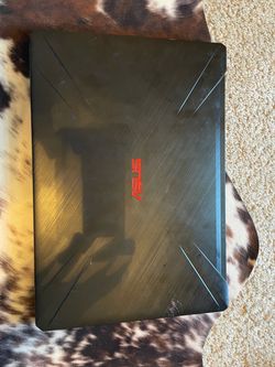 ASUS TUF Gaming Laptop 17.3” screen ••••