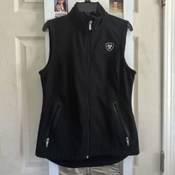 Ariat women’s vest, size XS