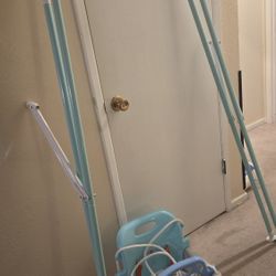 Free Baby/Small Toddler Swing