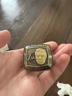 Lakers Jerry Buss Championship Ring Replica