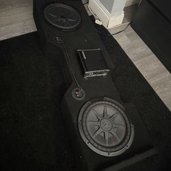 Kicker CompRT 12 with box