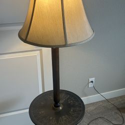 Vintage wooden tall lamp with storage H53”(address in description) 👇delivery 🚚 available within 15 miles for extra $55 delivery fees Pick up locatio