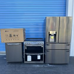 new full kitchen set (COMBO) LG black stainless steel refrigerator, stove, microwave, dishwasher.