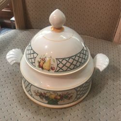 Villeroy Boch Basket vegetable soup Tureen 9”Hx11”W