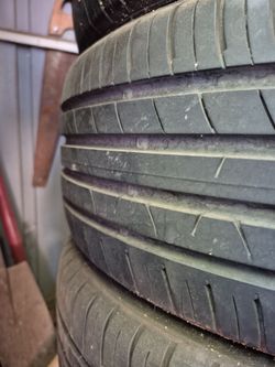 17" Tire 205/50R17