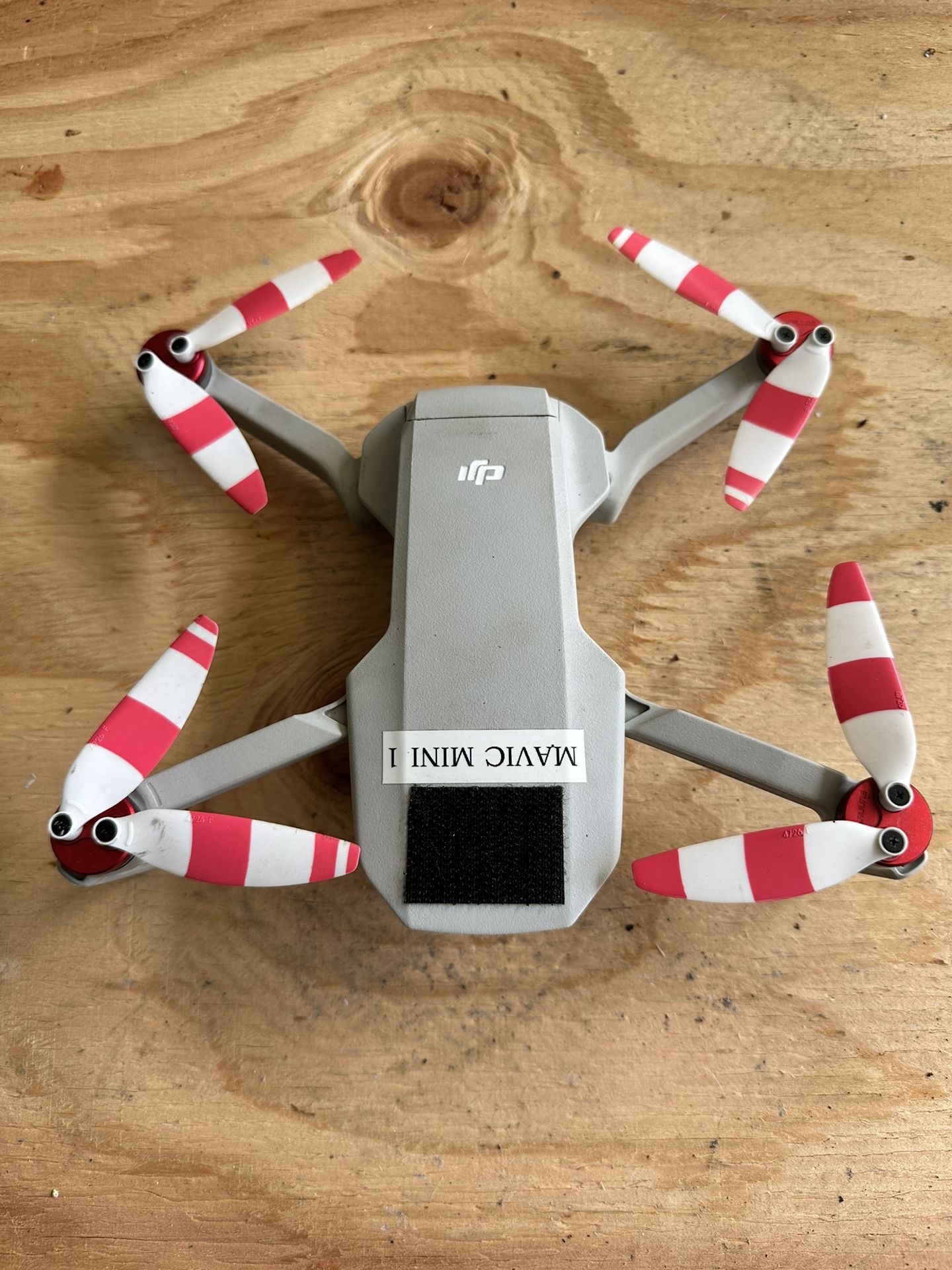 *TRADE OR DJI MINI 1 & DJI MINI (6) BATTERIES AND (2) 3) BATTERY CHARGING STATIONS And Guards, $200 In Propellers, Only Need Remote! No Time To Play!