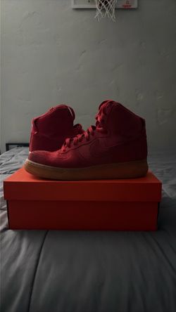 Red Nike Air Force 1 High Top Men’s Size US10