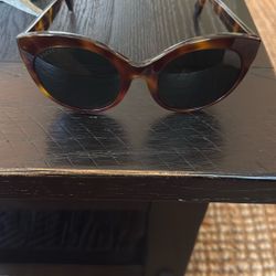 Gucci Woman’s Sunglasses Authentic 