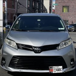 2019 Toyota Sienna