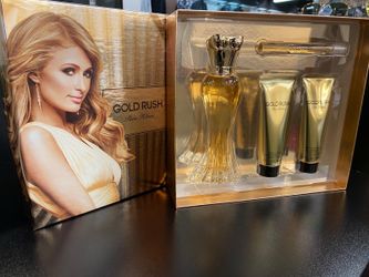 Paris Hilton perfume set