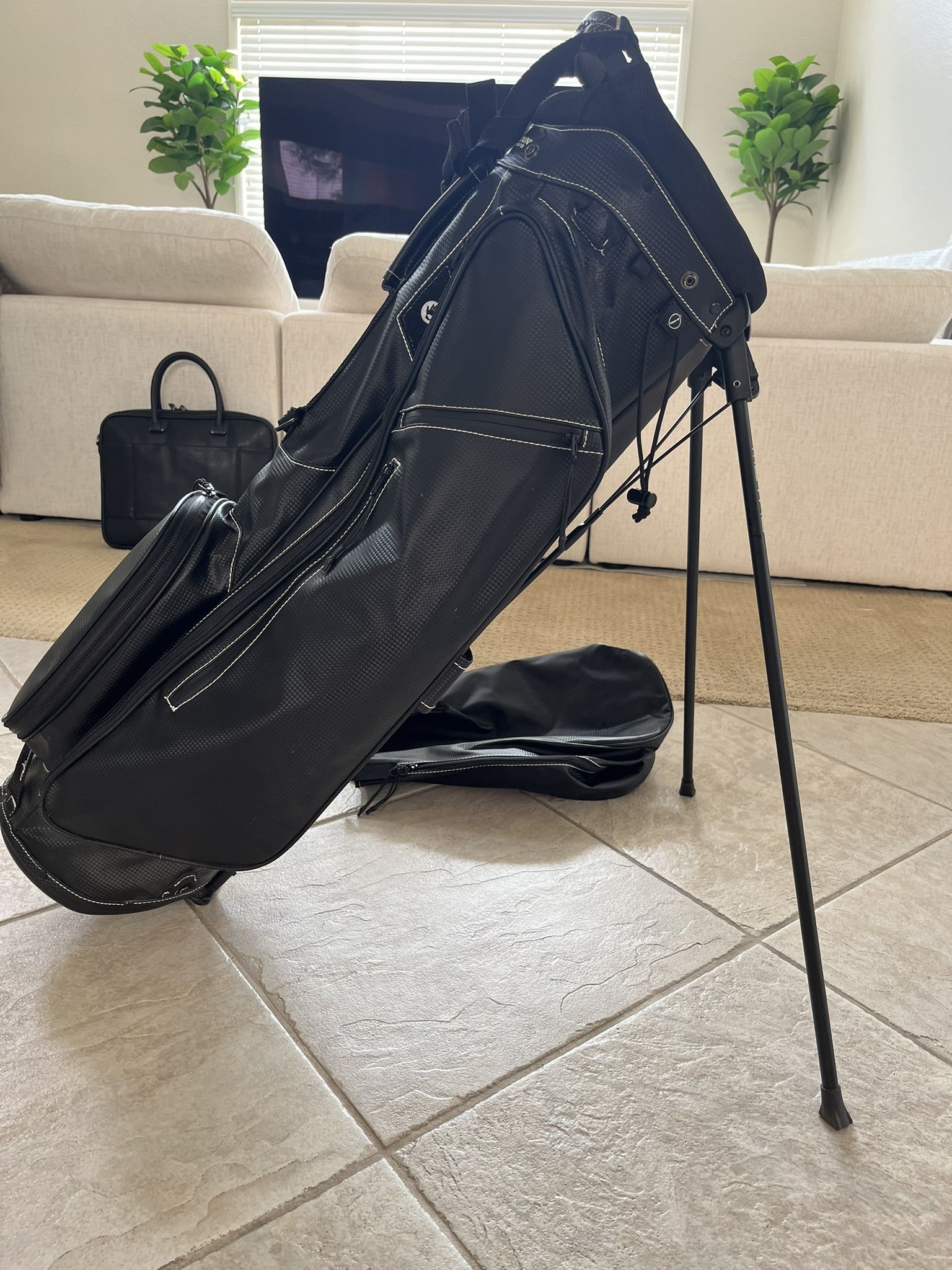 Sun Mountain Golf Bag (E-2.5 Carry)