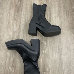 Steve Madden Platform Boots