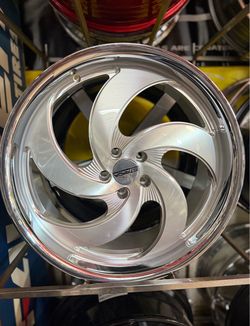 22x9” Strada “Retro 5” Wheels