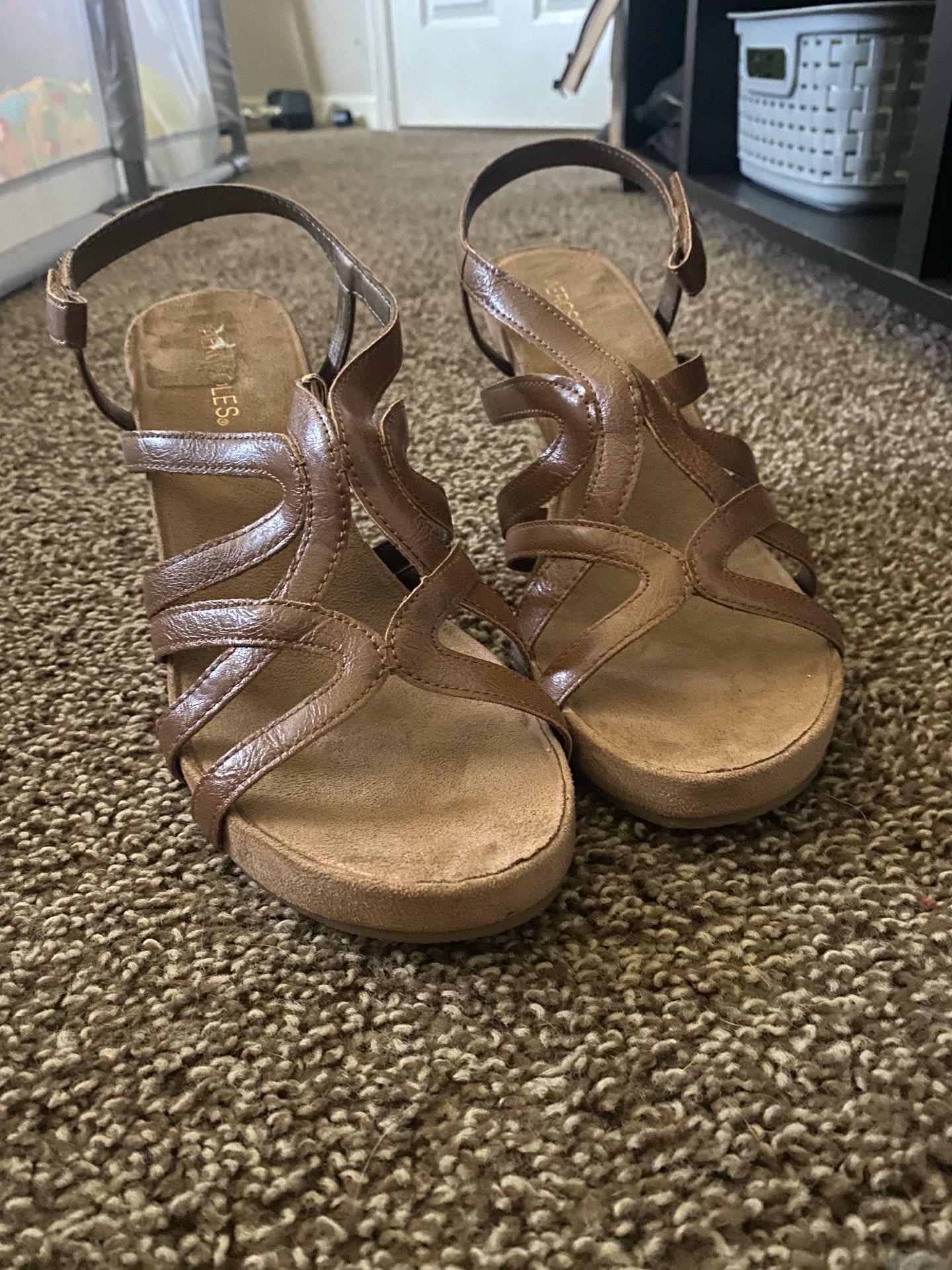Brown, size 10, new & sandals