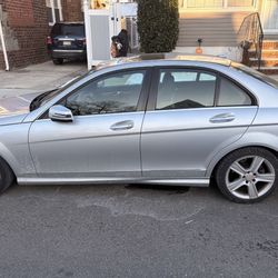 2010 Mercedes-Benz C-Class