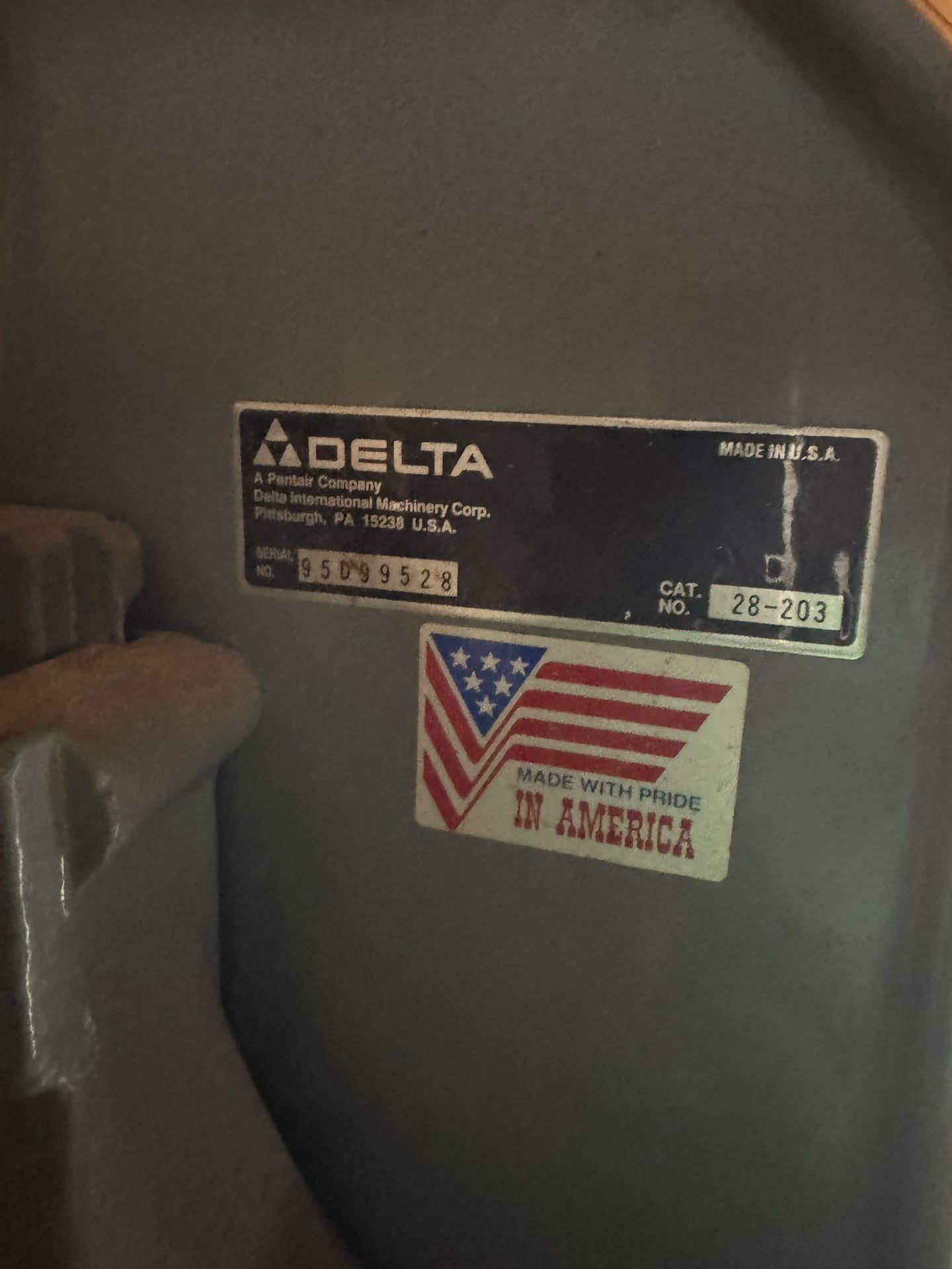 Delta 28-203 Band Saw.