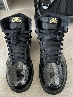 Jordan 1 Metallic Gold