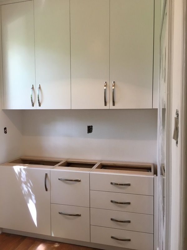 Kitchen cabinet for Sale in Hialeah, FL - OfferUp