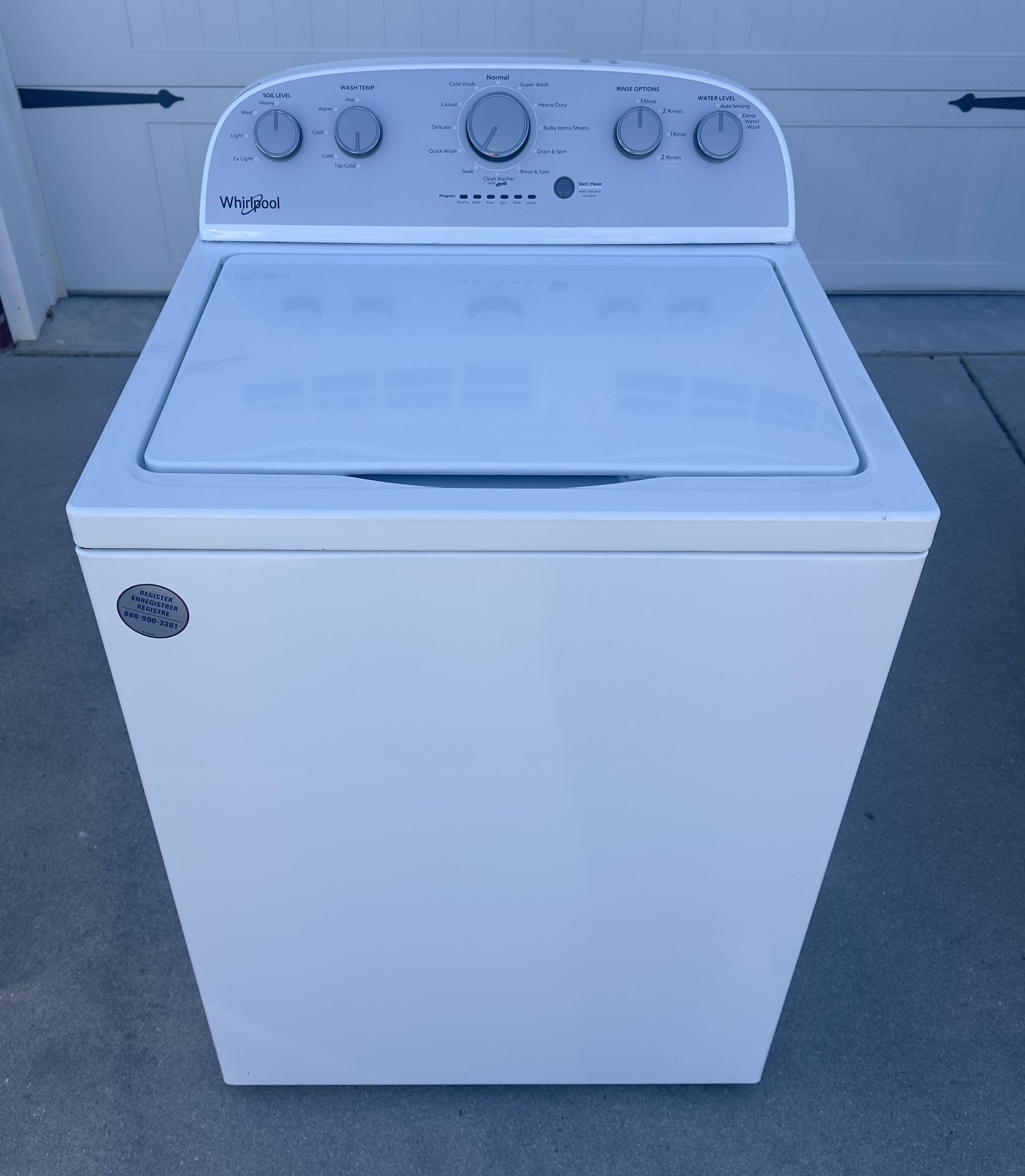 Whirlpool Deep Water Wash 3.5-cu ft High Efficiency Agitator Top-Load Washer (White)