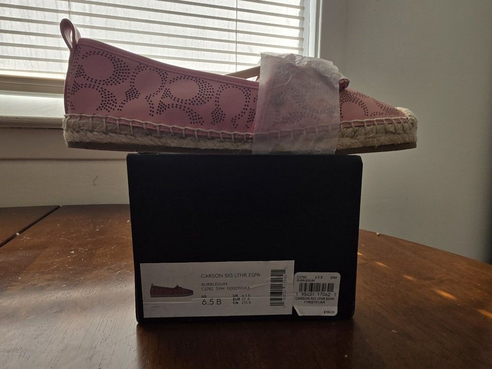 Brand New  Women Coach 