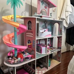LOL Doll House