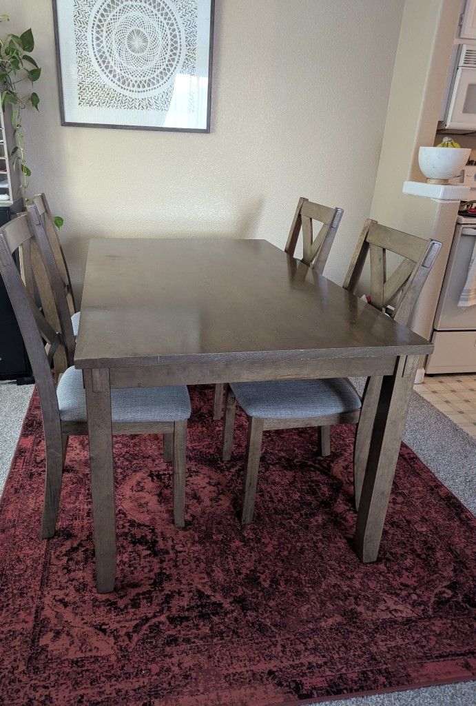 Table With 4 Chairs
