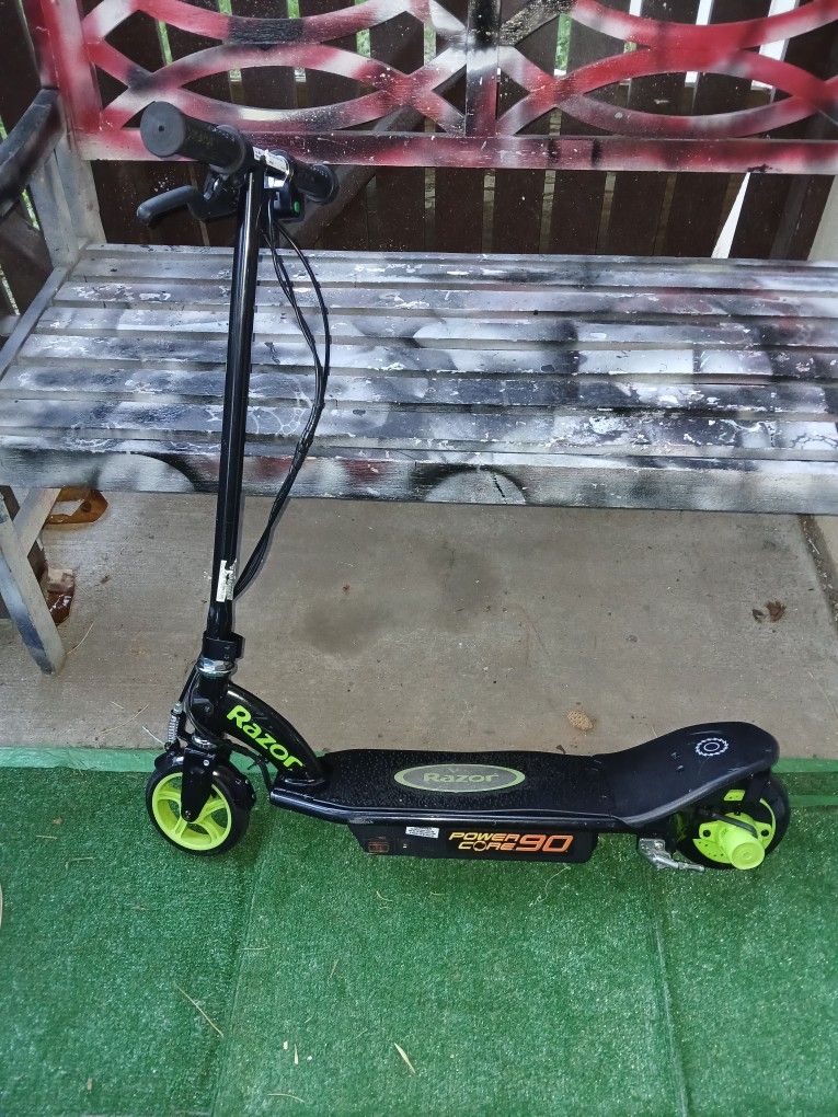 Electric Scooter- Black N Green Razor POWER CORE E90