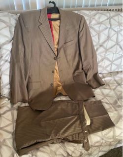 Men's Brown Two-Piece Suit Size Large