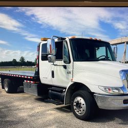 2007 International 4300 Tow truck