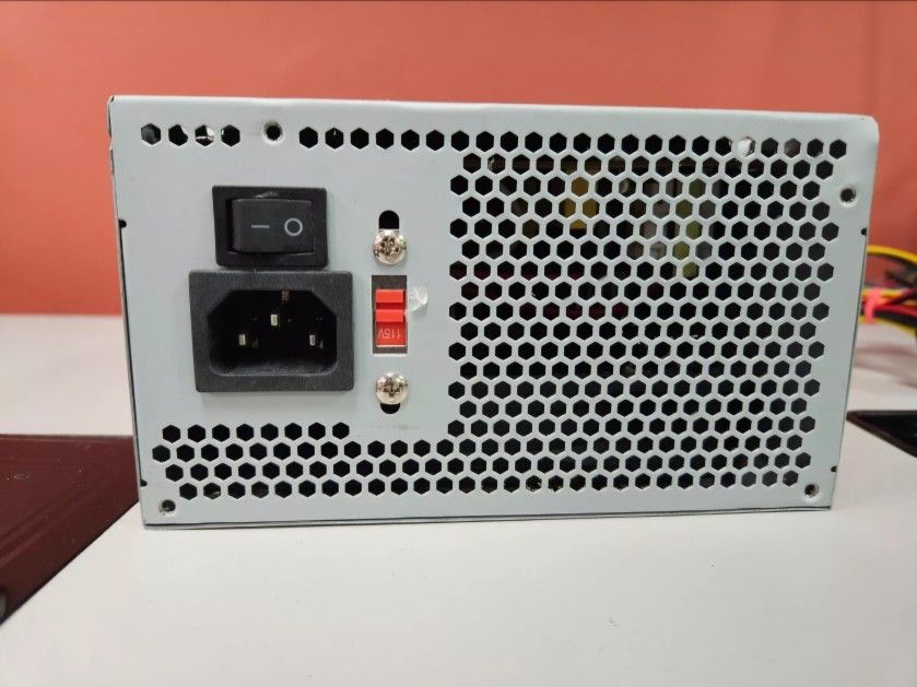 Coolmax Power Supply JD-550-V-500 380 W Used