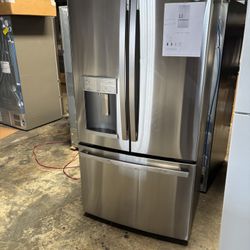 New GE ENERGY STAR 22.1 Cu. Ft. Counter-Depth Fingerprint Resistant French-Door Refrigerator  Model #:GYE22GYNFS